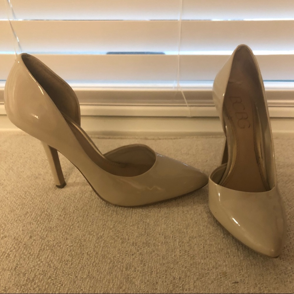 BCBG Paris - Nude Pumps